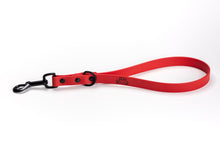 Load image into Gallery viewer, Henry &amp; Sadie Red Traffic Lead with Black Hardware